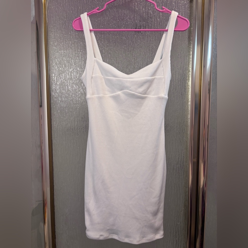 Forever 21 White Ribbed Bodycon Dress with Sweetheart Neckline Juniors L NWOT